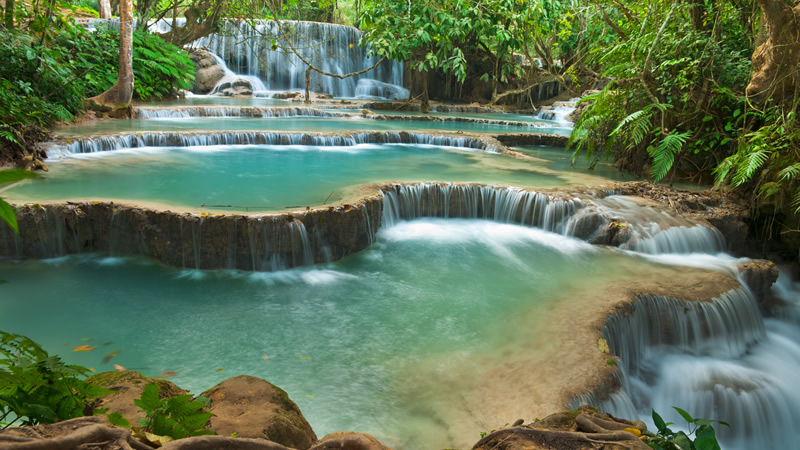 Laos-kuang-si waterfalls